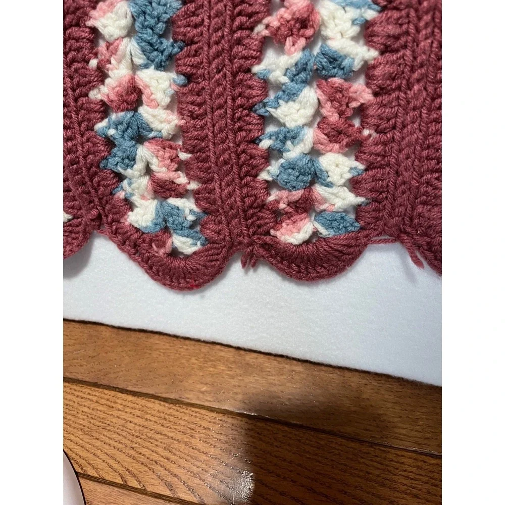 Vtg Handmade Crochet Afghan Throw Blanket Scallop Edge Blue Mauve White 46x68